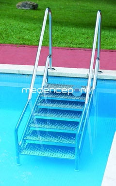medence_lepcso_medencepont_3.jpg