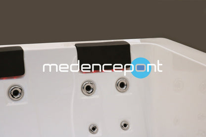 serene-02_medencepont.jpg