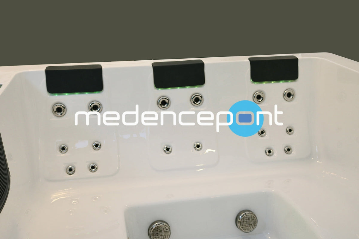 serene-03_medencepont.jpg