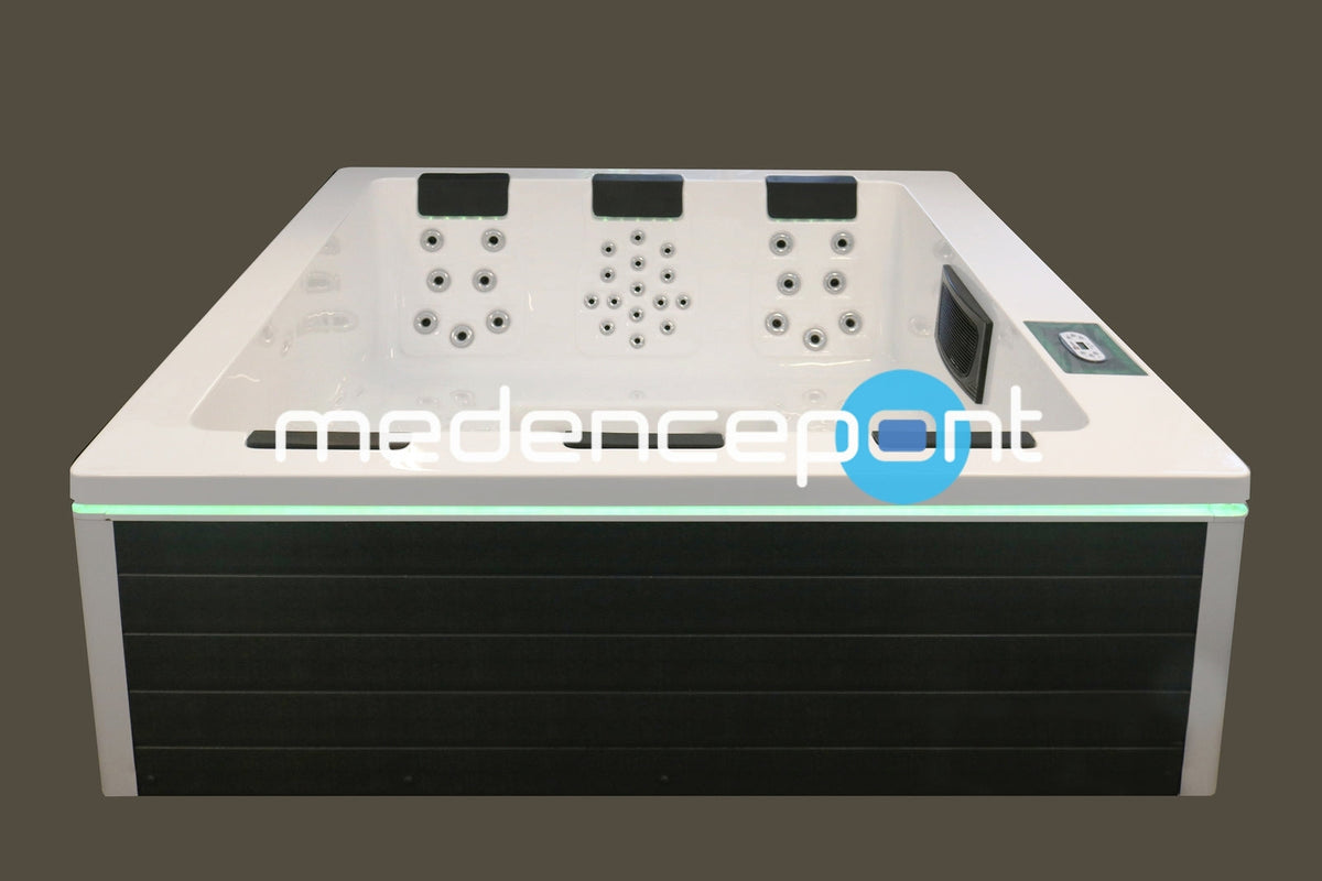 serene-06_medencepont.jpg